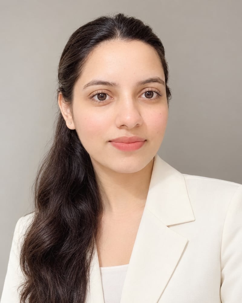 Portrait of Alishba Khalid, Digital Growth Strategist at Apexium